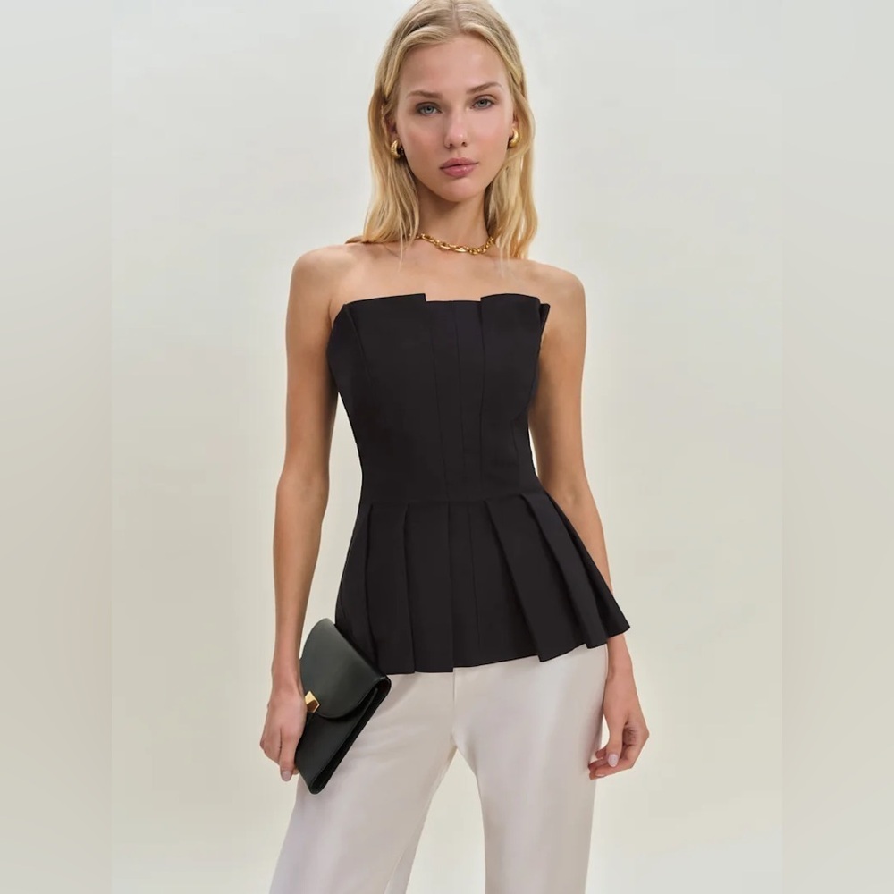 REFORMATION Ashlyn Top in Black 2